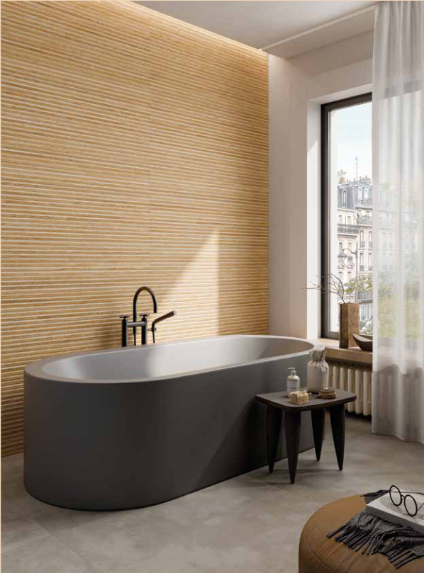 Aranżacja łazienki według włoskiego producenta Rondine Ceramica z lamelami ceramicznymi drewnopodobnymi 3D Honey Canne.