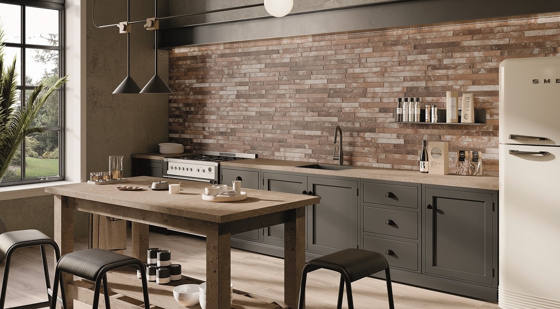 Długi płytki cegiełki 4,8 x 45 do stylu loftowego od Rondine Ceramica z serii Harlem